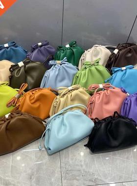 2021 New Design Small Women Bag Cloud Clutch Hand Bags Genui