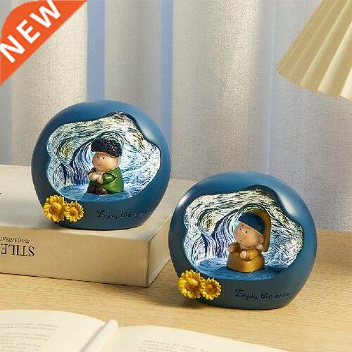 Kawaii Artist Figurines Resin Character Ornament Pen Holder