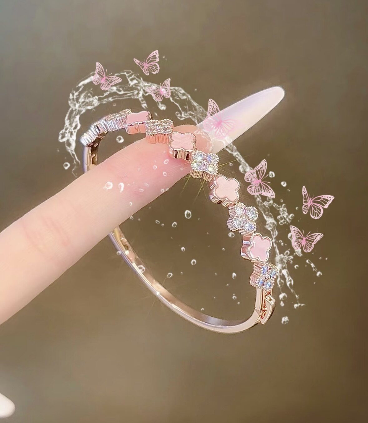 梦幻甜心少女手链小众精致四叶草超闪水晶手镯送闺蜜女友礼物实用