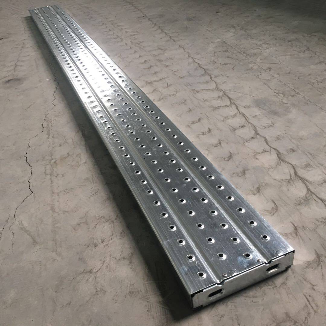 工地热镀锌钢跳板 可定制打孔防滑脚手架钢跳板 圆孔钢架板厂家