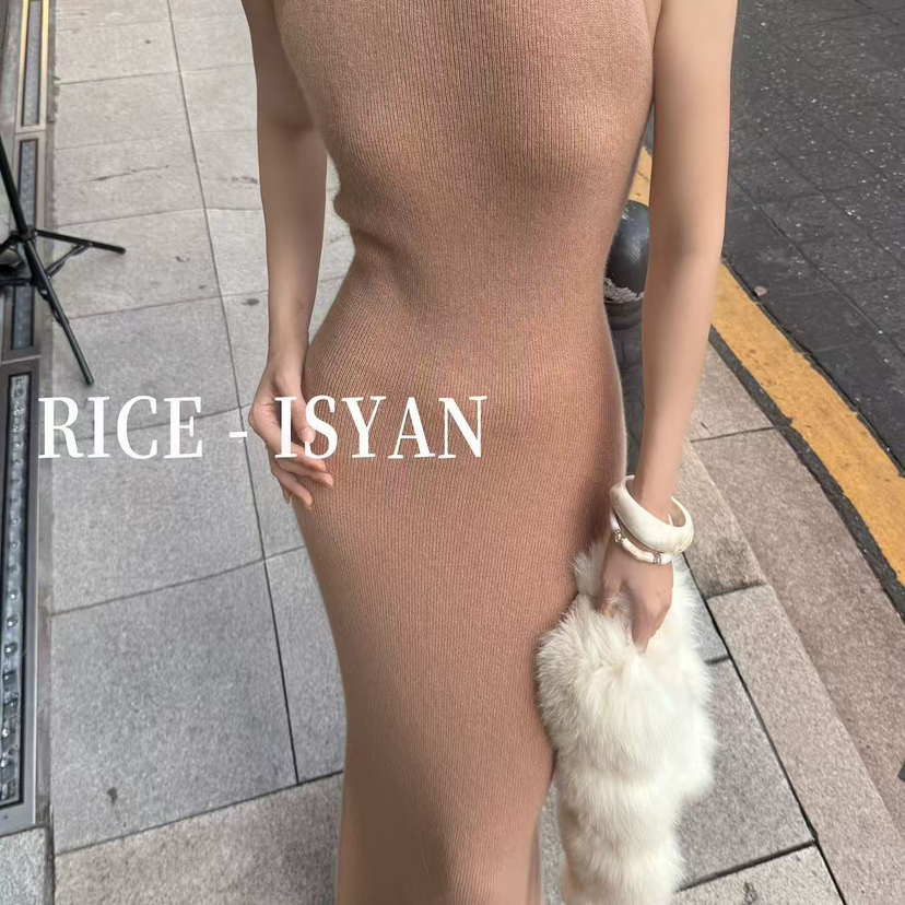 RICE- ISYAN-新RICEIS气质小女人风挂脖针织连衣裙（含30羊毛）WH