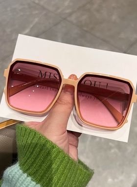 2025新款遮阳墨镜女大脸显脸小时尚网红粉色方形太阳眼镜ins风潮