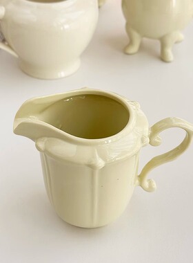 法式复古陶瓷奶壶奶黄色轻奢高级感咖啡厅插花花瓶