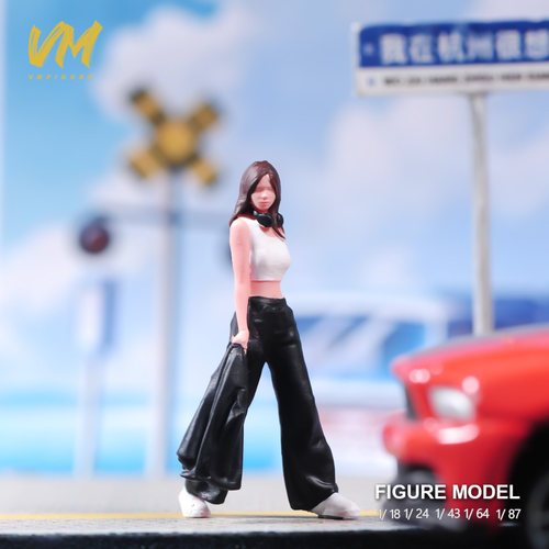 VM1/87/64/43/24/18拎衣服逛街美女微缩场景模型搭配手工涂装人偶