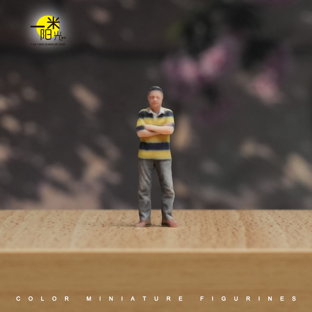 现货 揣着手的男人 1/64比例微缩场景模型搭配3D彩色打印摆件人偶