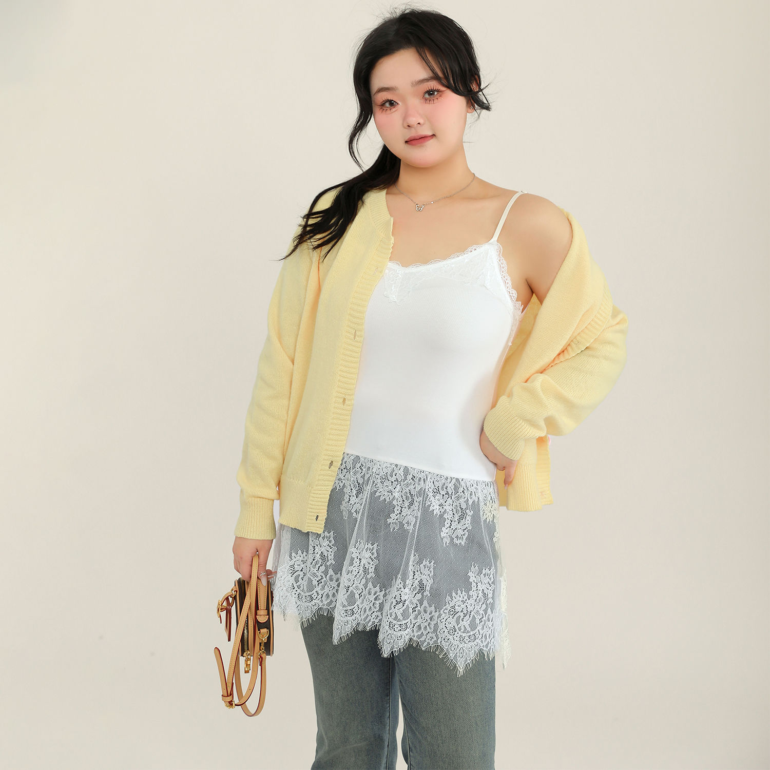 DM100大码女装夏季新款白色打底内搭蕾丝拼接V领吊带背心