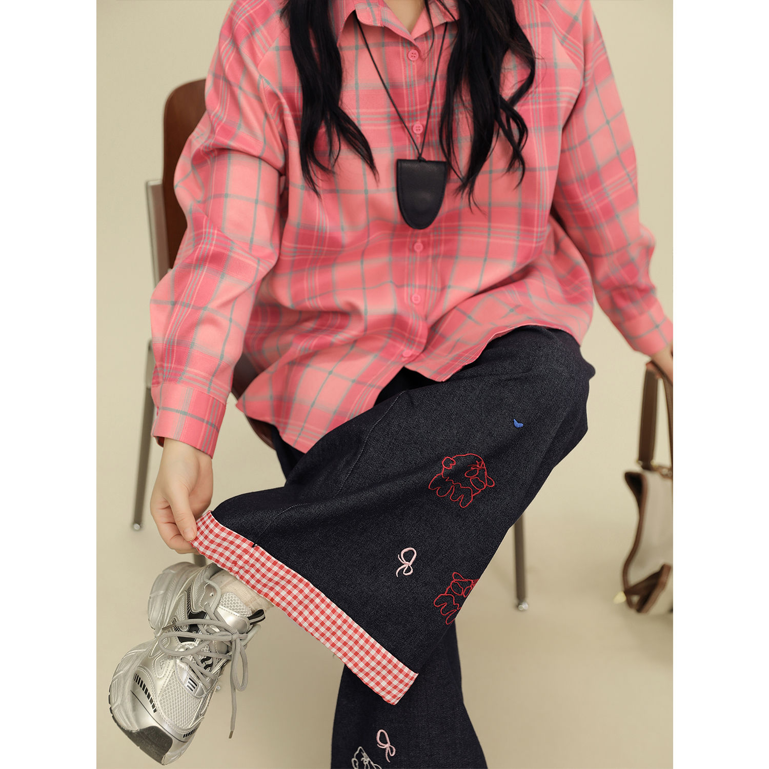 DM100大码女装微胖mm春季显瘦拼接格纹彩色刺绣牛仔裤子