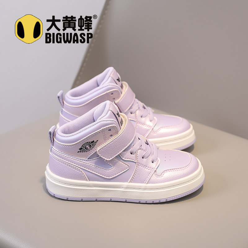 大黄蜂童鞋女童板鞋秋季新款皮面防水休闲鞋软底儿童运动鞋百搭