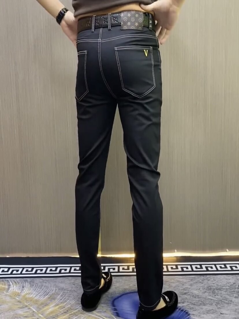 春季新款男士修身小脚牛仔裤