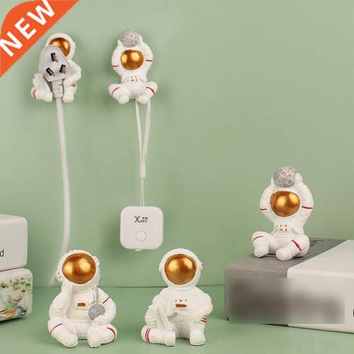 1pcs Cute Cartoon Astronaut Shaped Plug Storage Rack Free