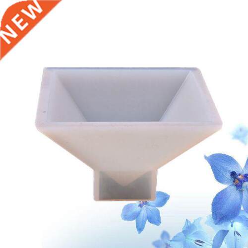 Decorating Dessert  for Fondant Mold Pyramid Shape