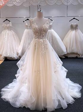 SL-6254 Gorgeous Appliques Court Train A-Line V-neck Wedding