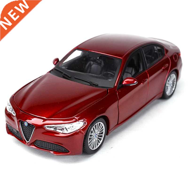 Bburago 1:24 Alfa Romeo Giulia Sports Car Static Die Cast Ve