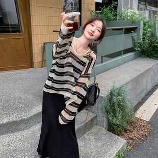 慵懒风薄针织T恤吊带裙套装 显瘦两件套