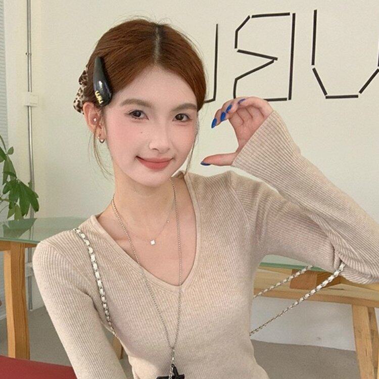 v领针织衫2026新款秋季内搭打底衫女早秋冬天穿搭毛衣修身上衣