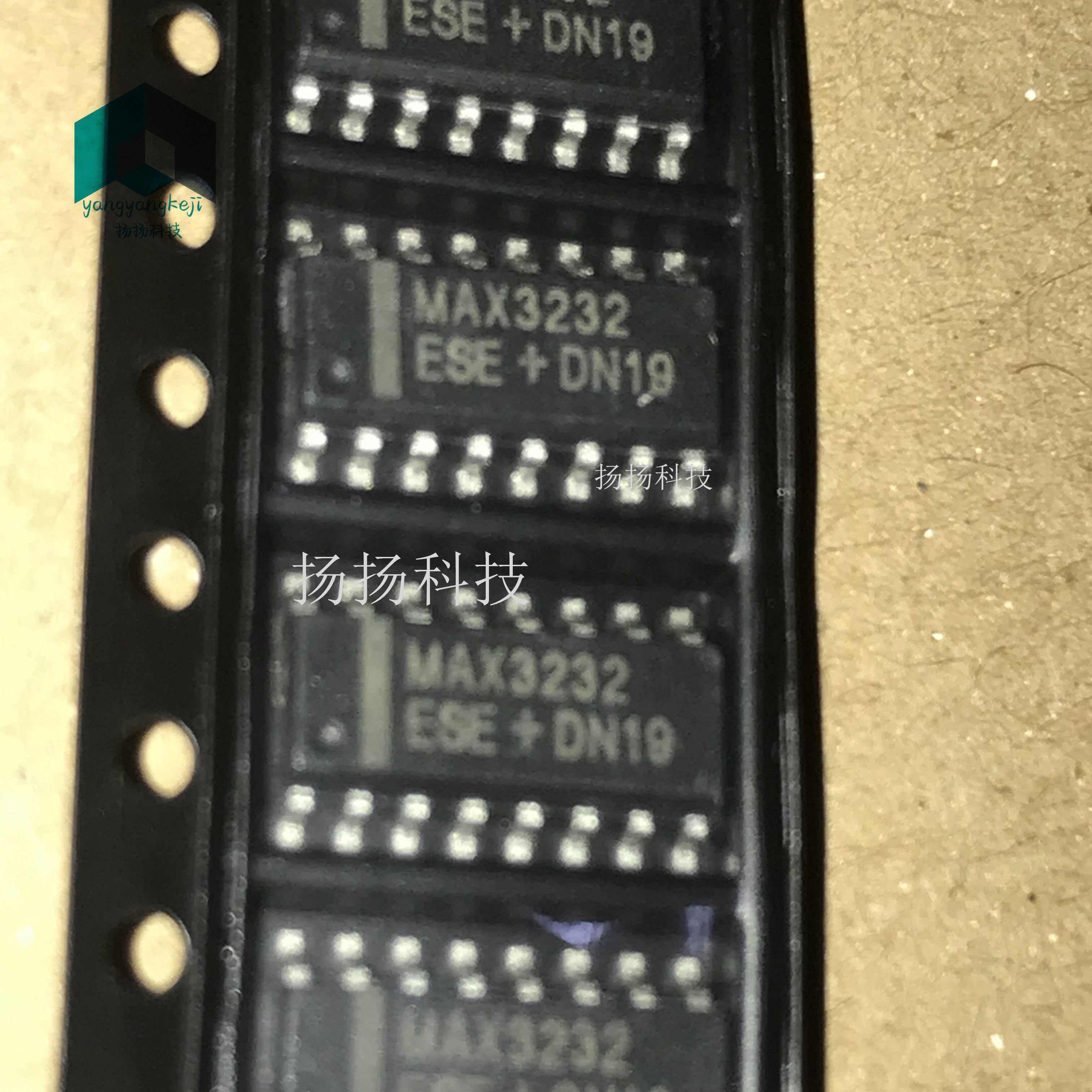 原装正品 贴片 MAX3232ESE+T SOIC-16 芯片 RS232 收发器