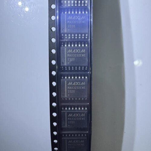 MAX3232EWE 全新原装贴片SOP-16 宽体7.2MM 驱动接口收发器芯片
