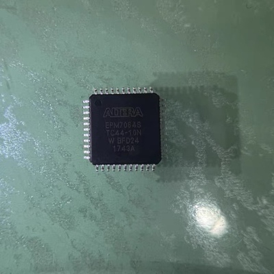 全新原装 EPM7064STC44-10N EPM7064S TQFP-44 可编程逻辑芯片