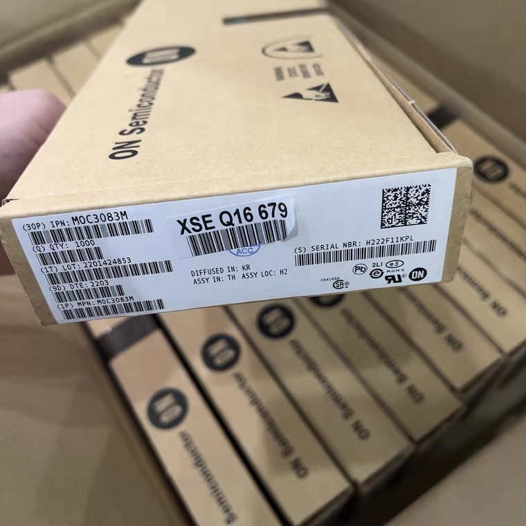 全新原装 MOC3083M 直插DIP-6 光电耦合器 双向晶闸管驱动器 现货