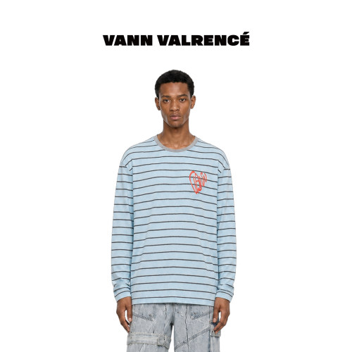 VANN VALRENCE浅蓝细条纹长袖t恤爱心字母印花撞色圆领内搭打底衫
