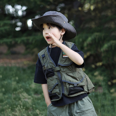 童装男童山系马甲儿童户外工装背心秋装2025新款秋季女军绿色上衣
