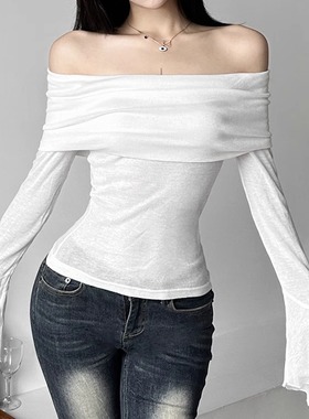 Solid-color fitted one-shoulder T-shirt纯色修身一字领性感T恤