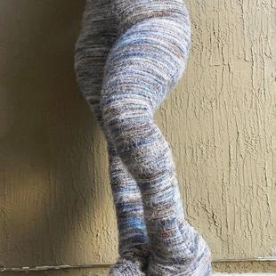 Colorful striped knit tights pile up多彩条纹款针织紧身堆堆裤