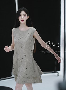 Redmole【灰格烬眠】镂空烧花烫钻工艺｜慵懒松弛背心舒适连衣裙