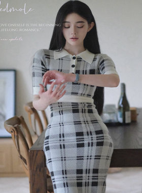 Redmole【雾城格语】羊毛舒服绒｜原创格纹提花｜软糯针织连衣裙
