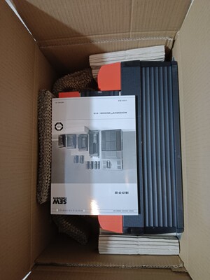 SEW变频器MDX61B0220-503-4-0T00