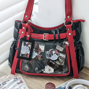 香蕉家原创设计朋克甜心痛包大容量大窗口塞娃扎谷甜酷百变单肩包