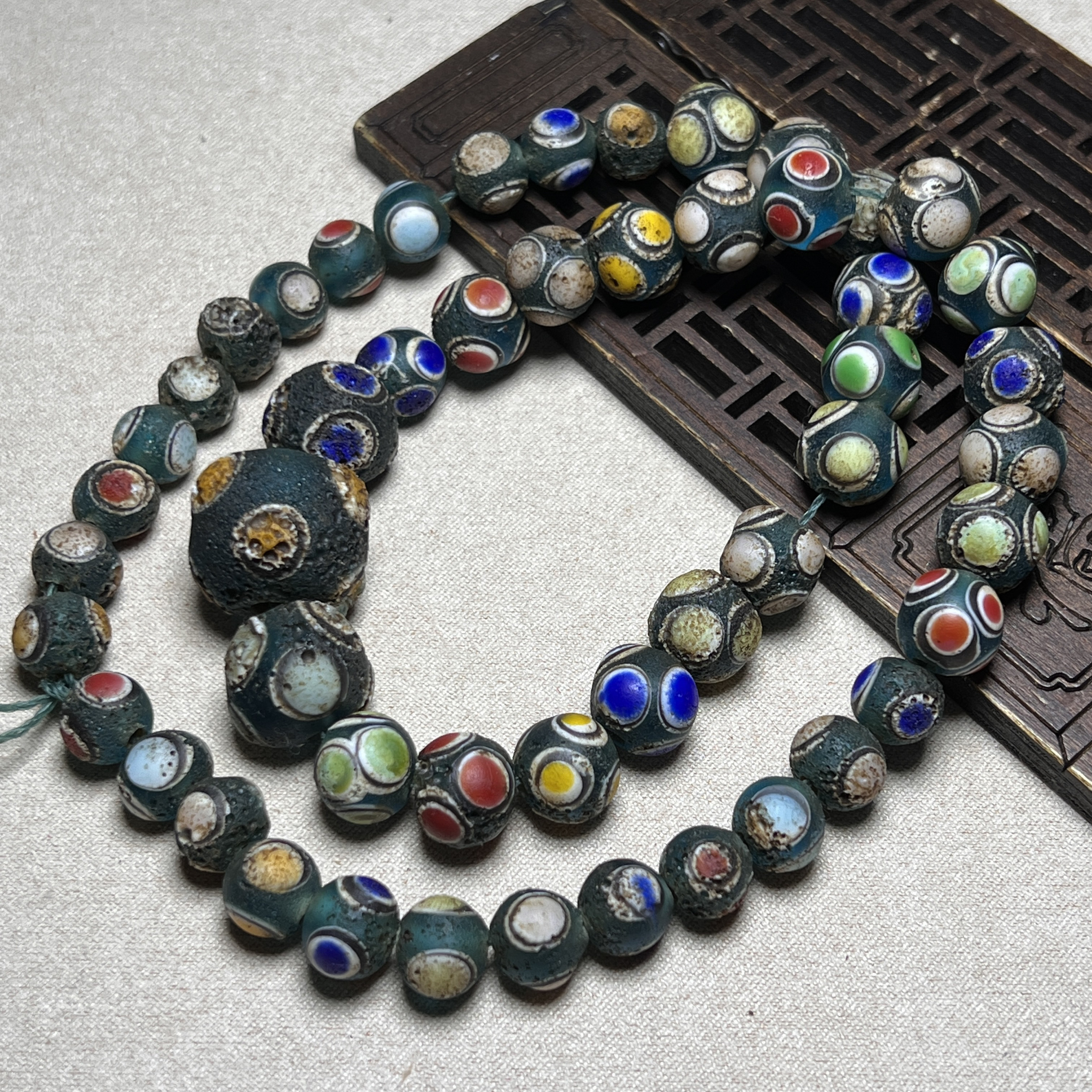 古玩包浆仿古蜻蜓眼老多宝塔链琉璃项链珠串老物件收藏老琉璃珠串