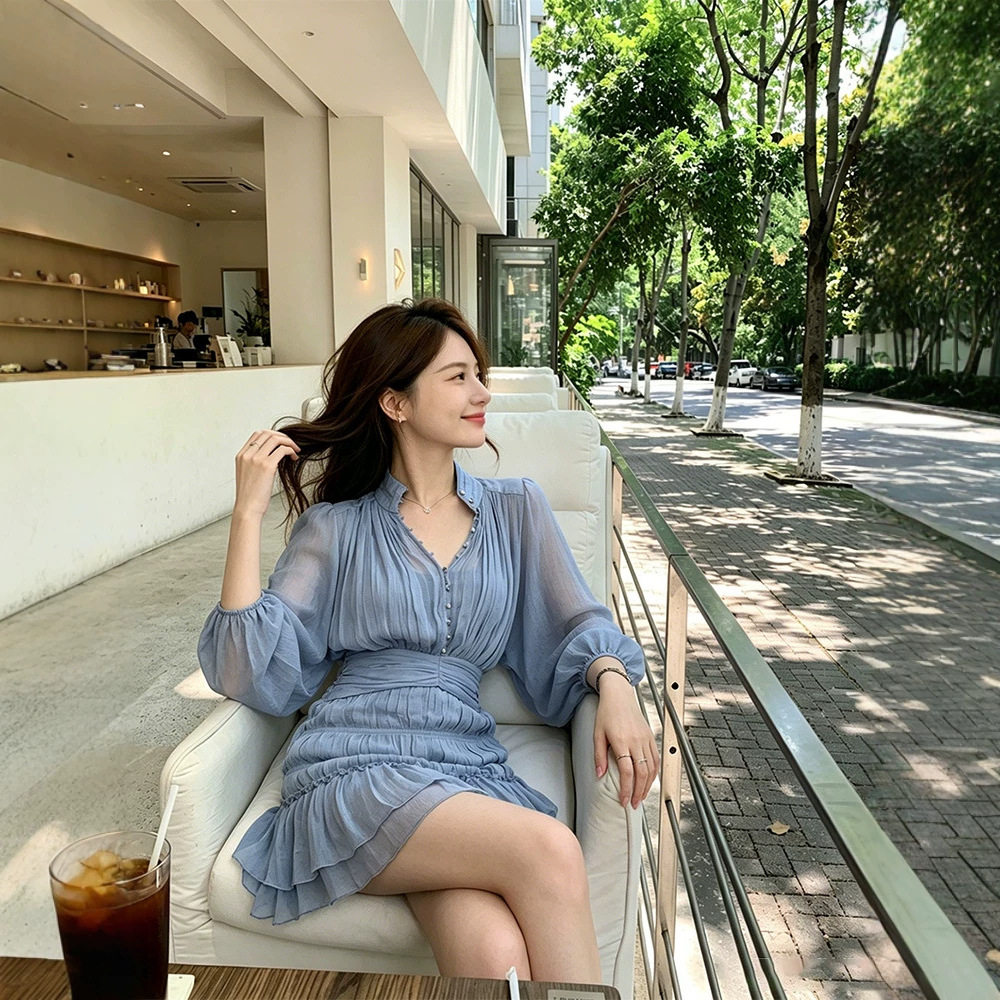 姐姐来了! 超重工打揽显白连衣裙女夏季气质美艳修身长袖短款裙子