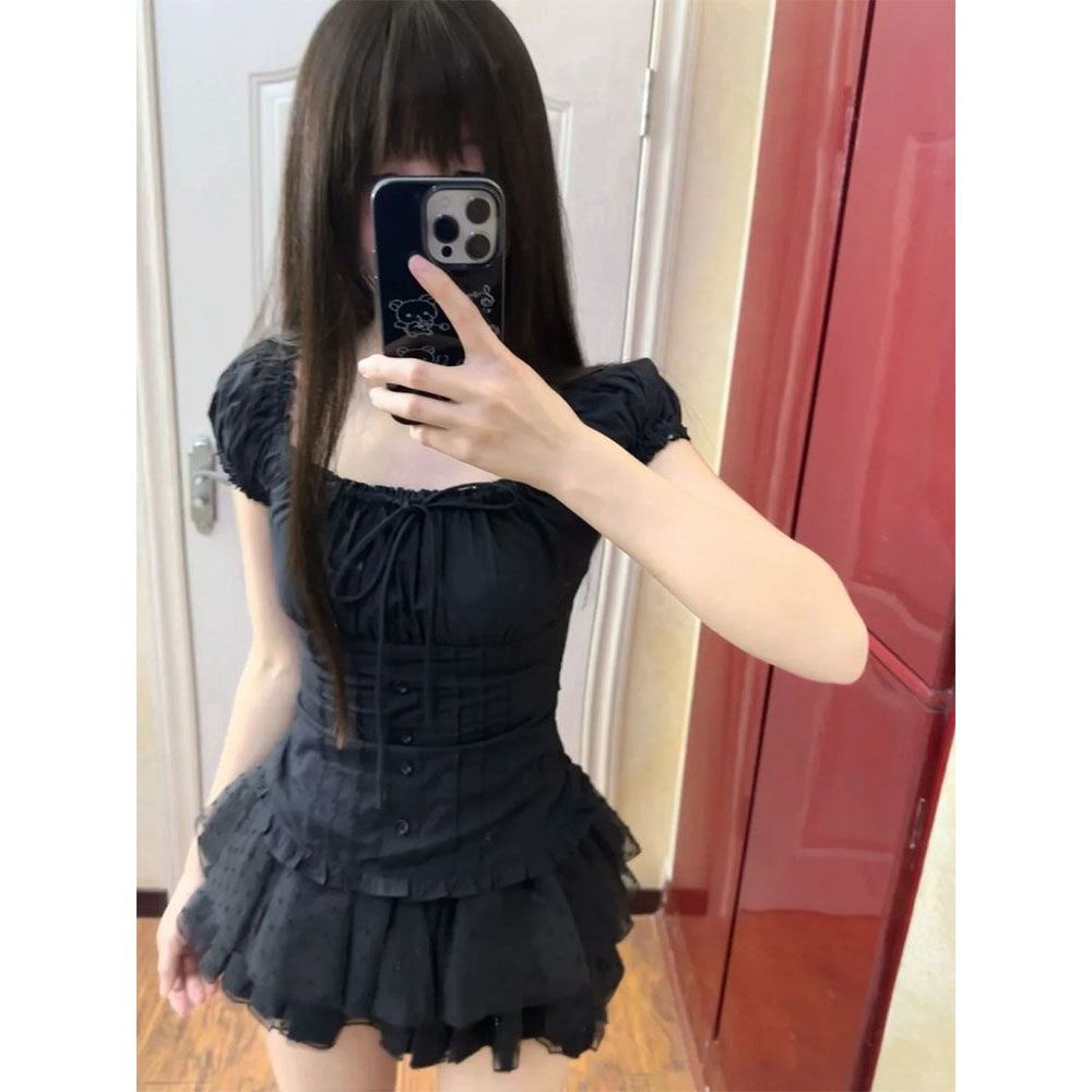 【海蒂心事】小个子复古日系奈奈风短袖上衣+蕾丝波点短裙两件套