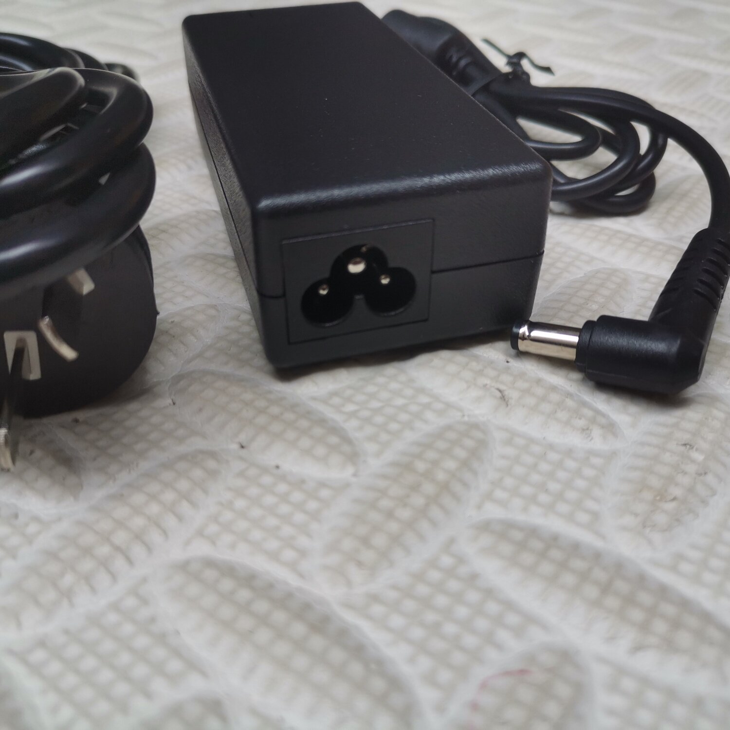 LG显示器32MP58HQ 34UM56/58A 34/29UM59电源适配充电器19V2.1A
