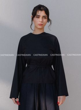 CASTING无隅｜Baserange 黑色真丝圆领露背绑带多穿法上衣