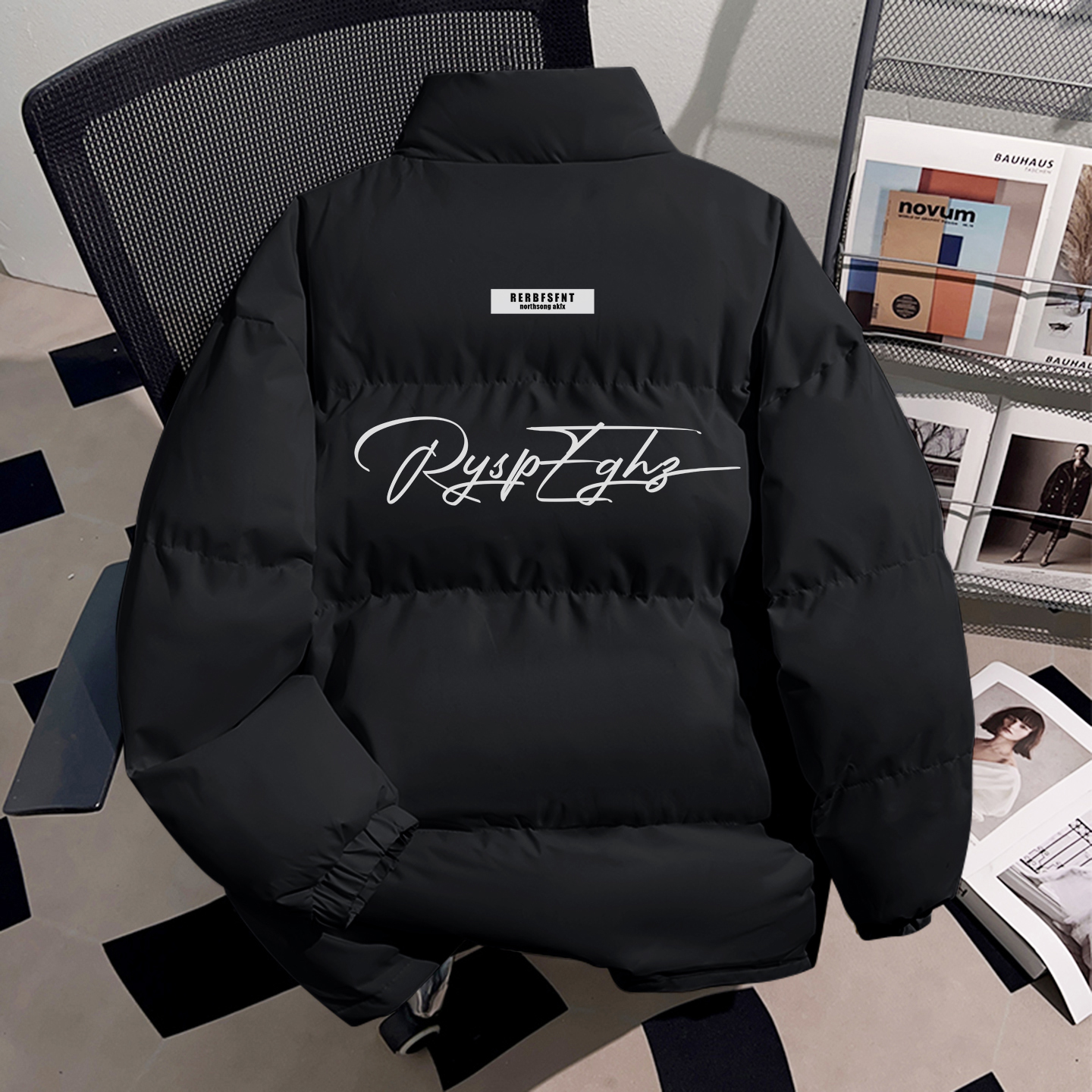 真维斯高街简约字母白鸭绒羽绒服