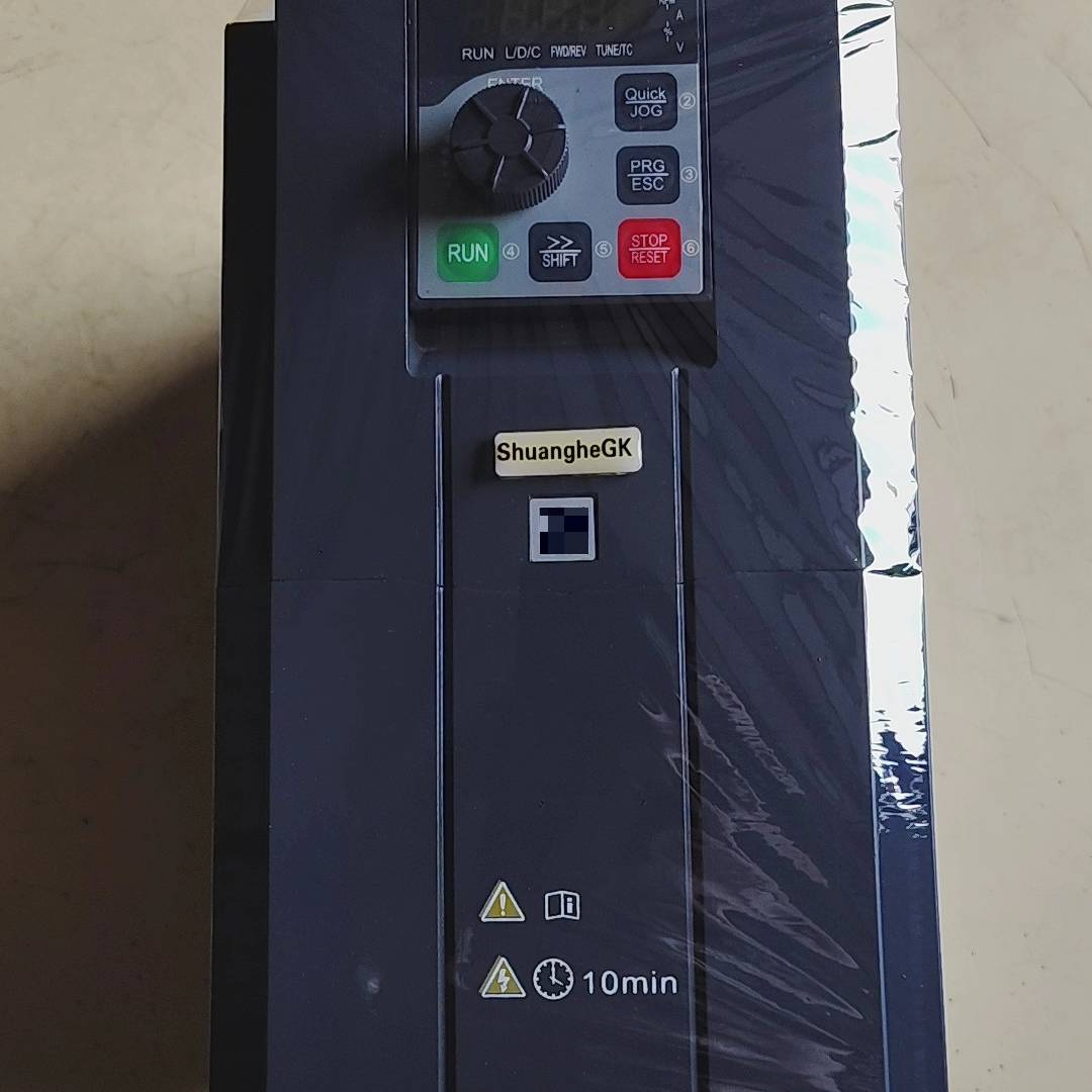 双合变频器SH500-4T7R5GB/11P议价 也可为维修!!