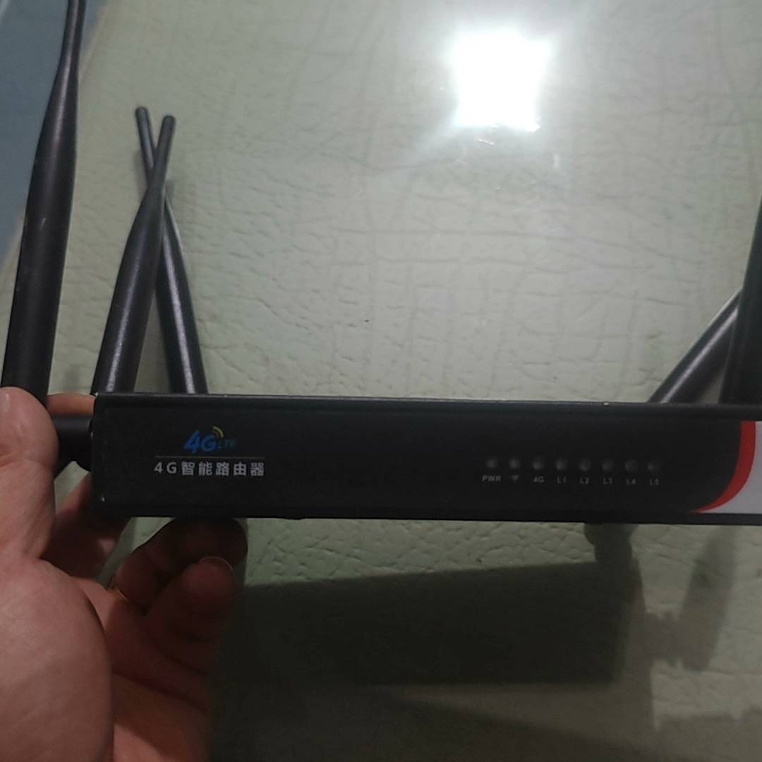 4G智能路由器 4G无线插卡议价 也可为维修！！