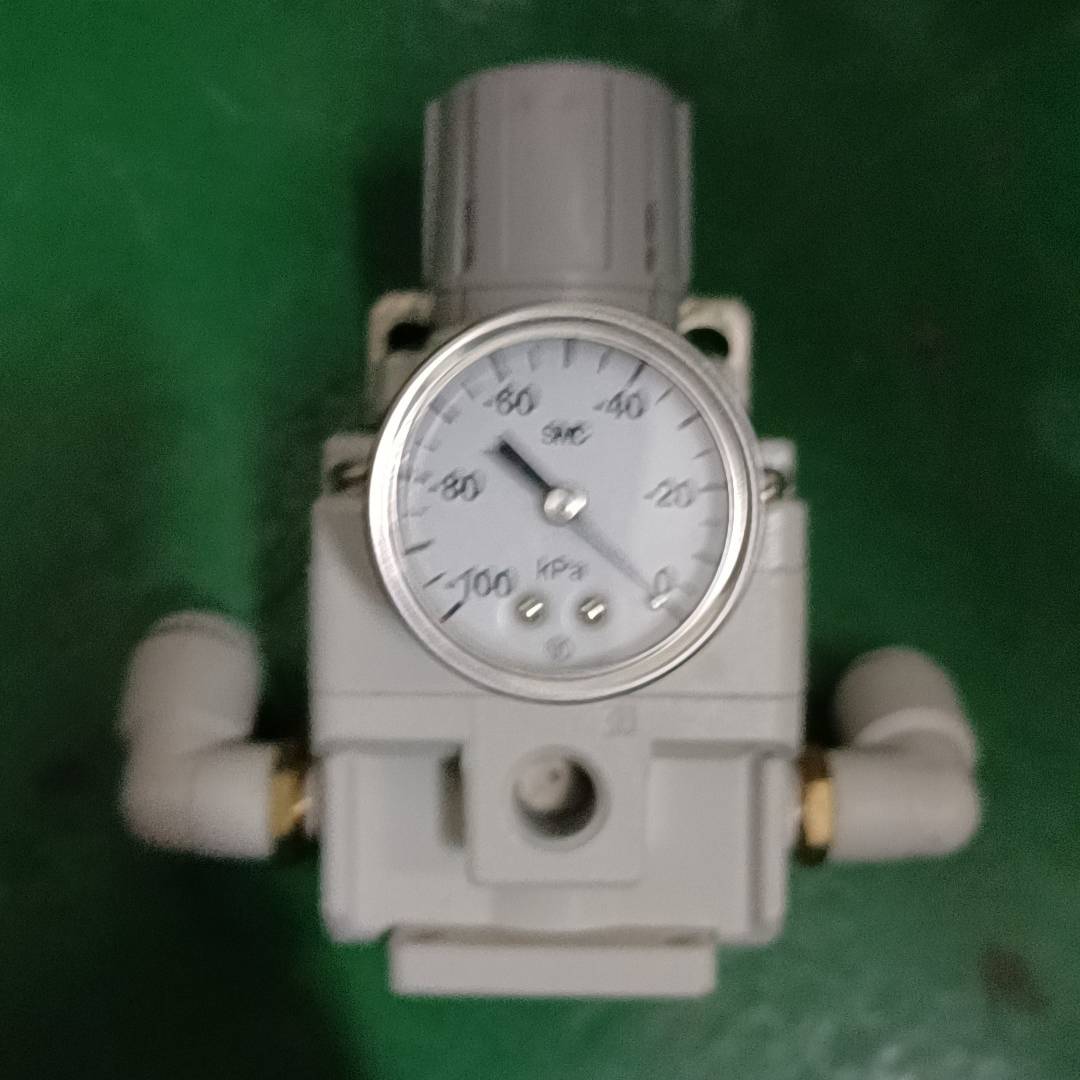 SMC精密调压阀IRV3000-02BG议价 也可为维修！！