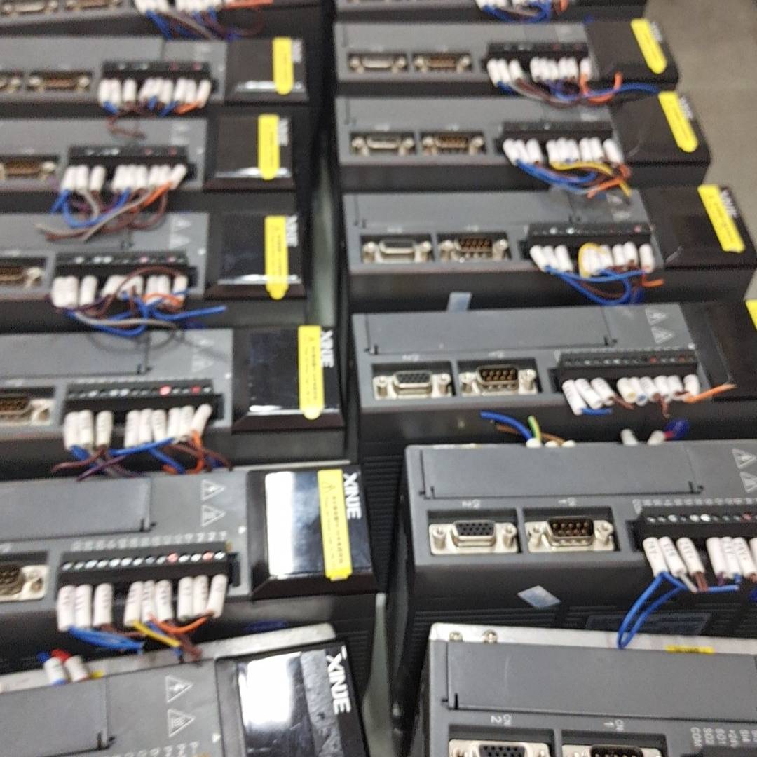 信捷DS3E 750W 伺服  成色9议价 也可为维修!!