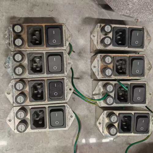 墨西哥电源尾插滤波器八个。议价及维修！