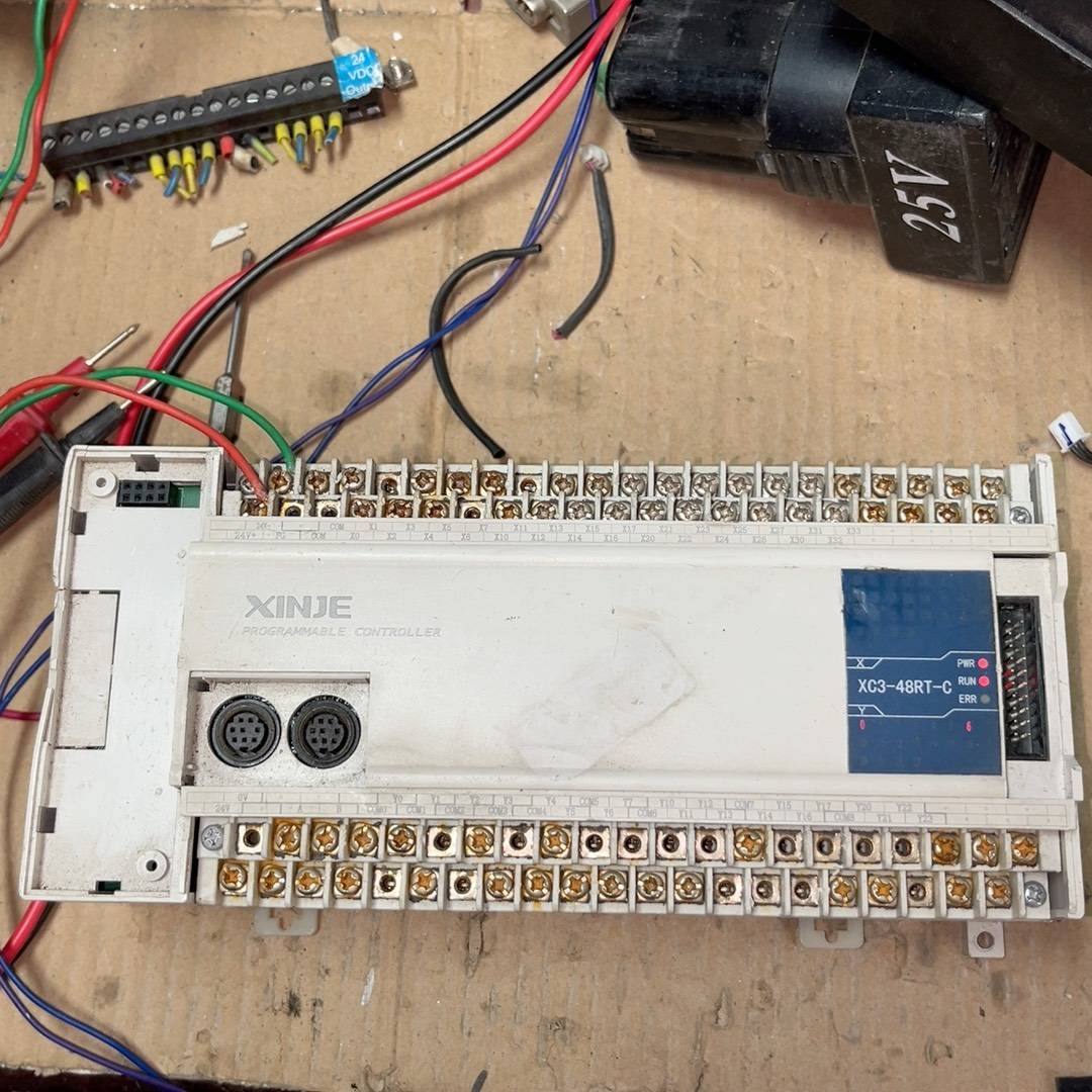 信捷PLC XC3-48RT-C 实图拍议价 也可为维修！！