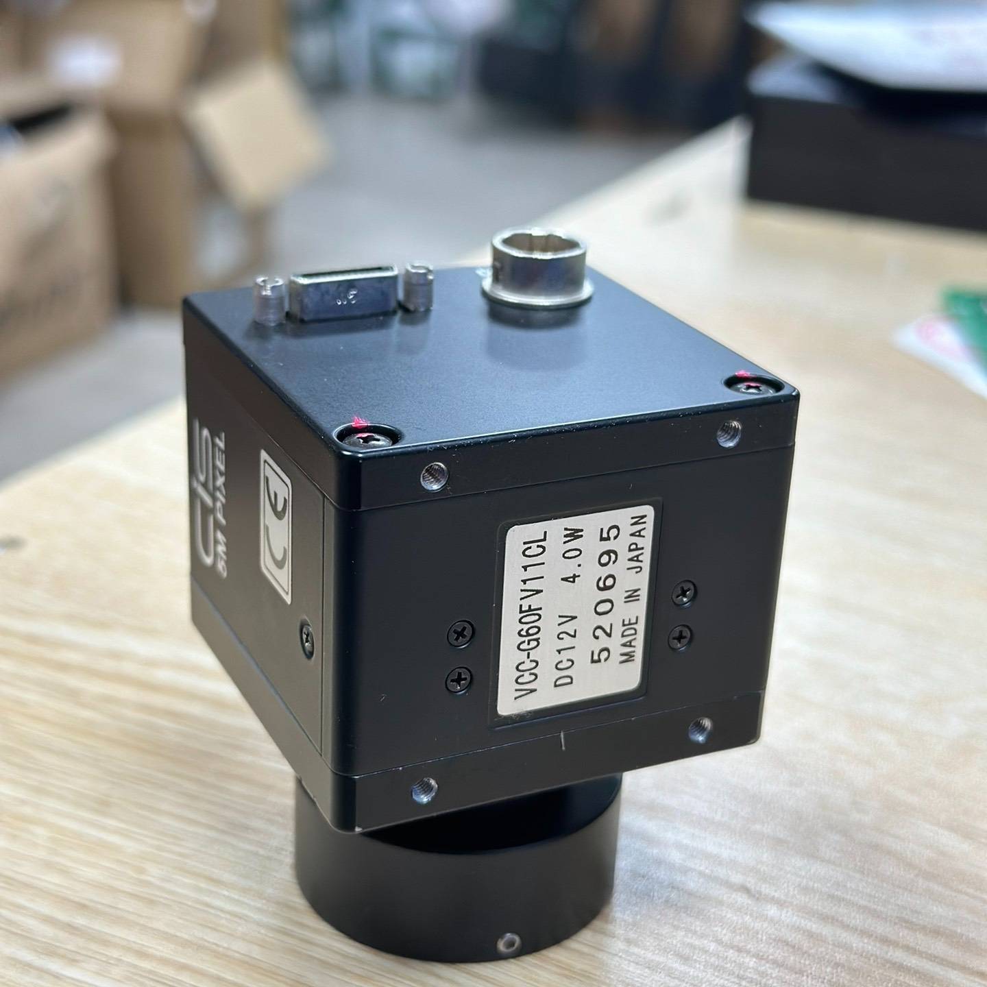 CIS 5M PIXEL工业相机 VCC-G60议价 也可为维修！！