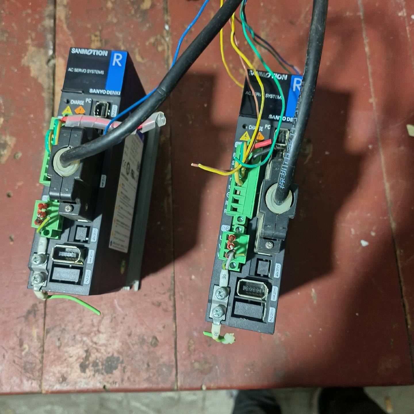 RS2A01A0AL0SAL功能正常有2议价 也可为维修！！