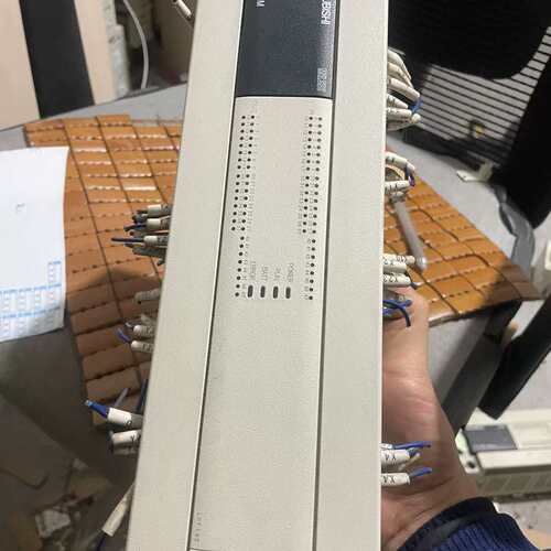 PLC FX3U-80MT/DS，成色如图，直流24V电议价及维修！