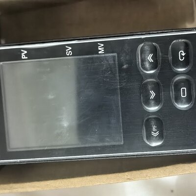 议价温控仪 E5EC-PR2ADM-804，几乎全新，带原