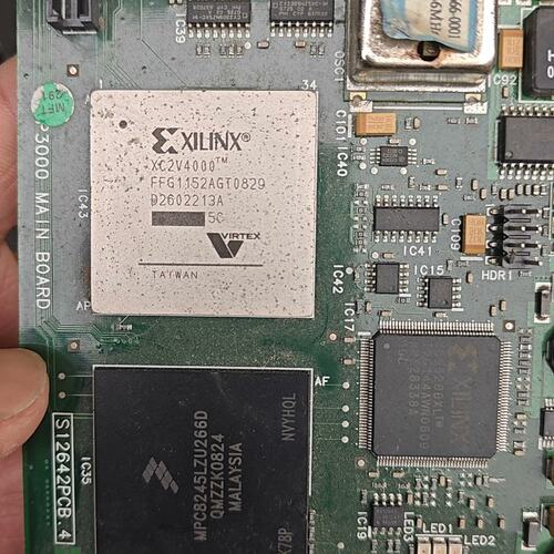 议价XILINX XC2V4000 FFG1152A GT082