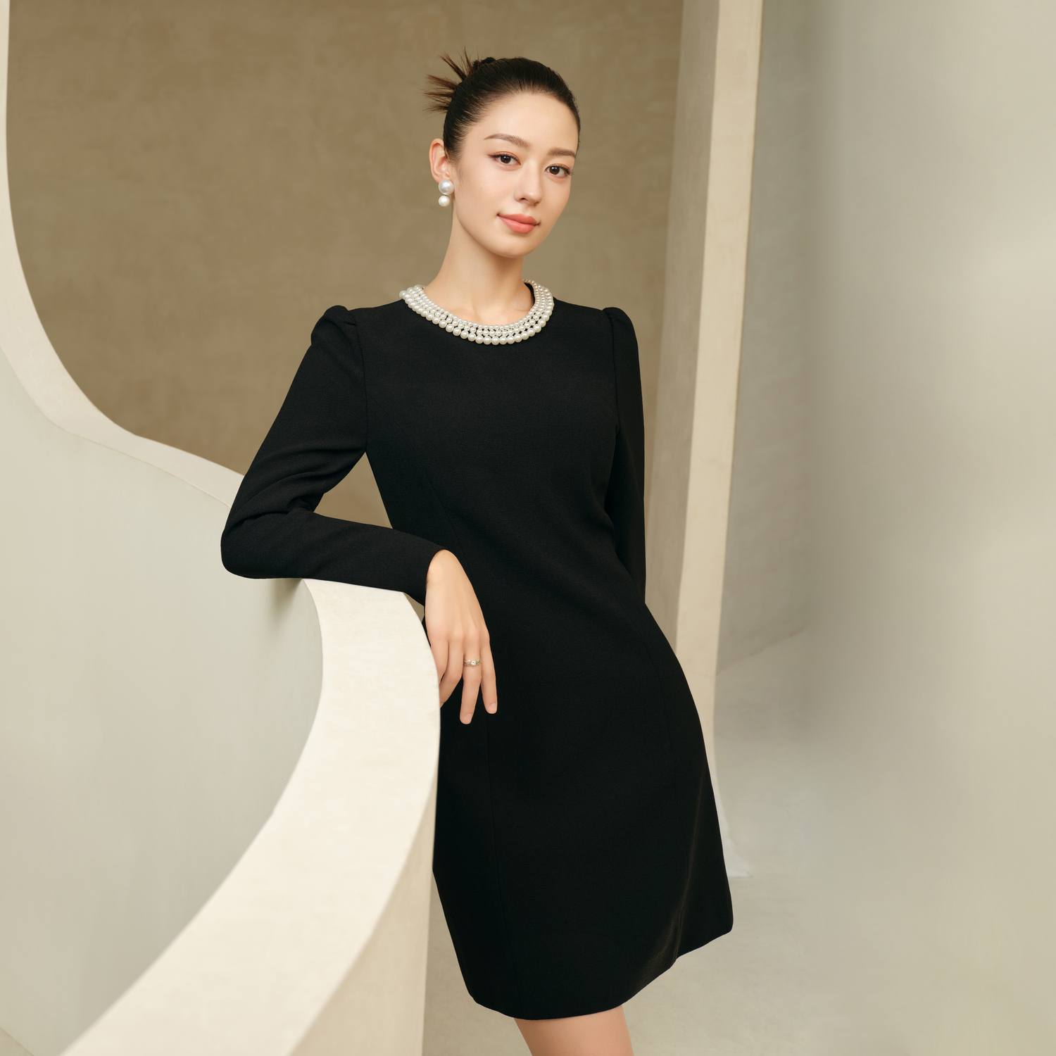 吉娜同款LIME莱茵Jennie赫本风法式优雅轻奢珍珠圆领散摆连衣裙