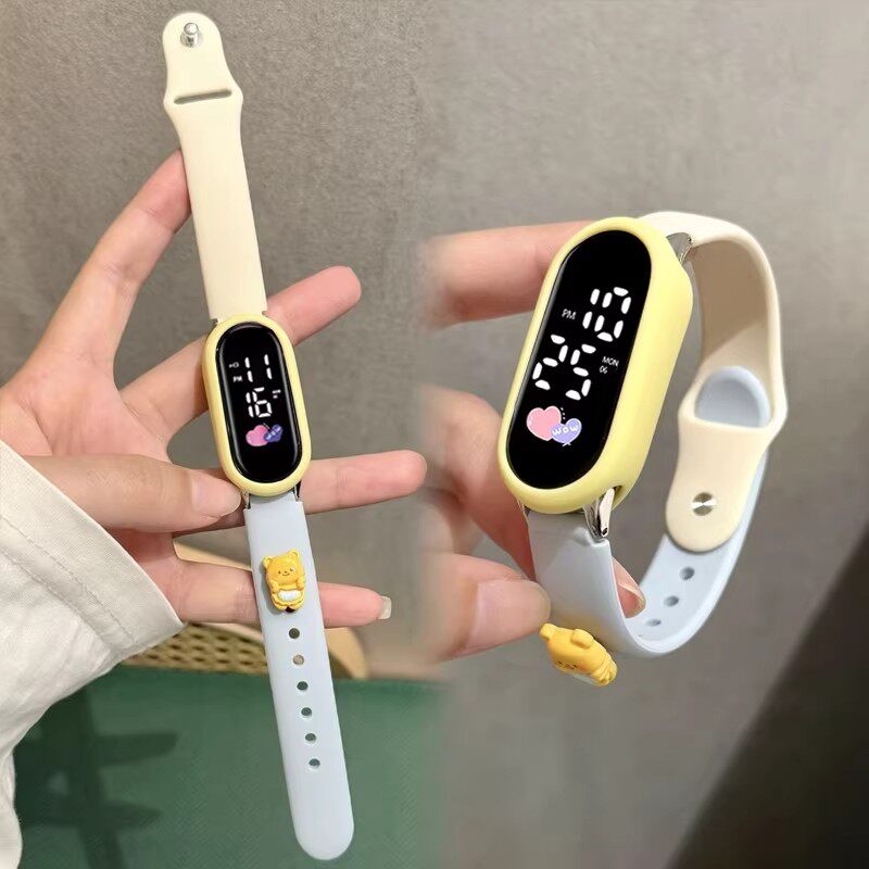 儿童手表女孩小学生初中